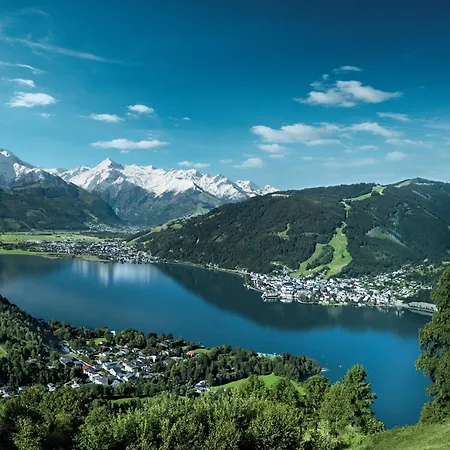 Simone'S Platzerl - Inklusive Taeglichem Freien Eintritt Tauern Spa - Nur 5 Gehminuten, Sommerkarte, Privatem Garten Mit Schwimmteich, Grill Und Saunabereich 3* Kaprun