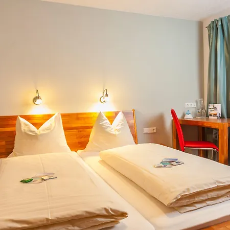 Simone'S Platzerl - Inklusive Taeglichem Freien Eintritt Tauern Spa - Nur 5 Gehminuten, Sommerkarte, Privatem Garten Mit Schwimmteich, Grill Und Saunabereich Guest house Kaprun