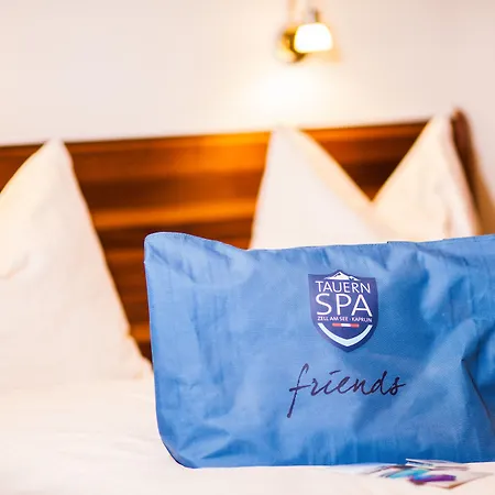 Simone'S Platzerl - Inklusive Taeglichem Freien Eintritt Tauern Spa - Nur 5 Gehminuten, Sommerkarte, Privatem Garten Mit Schwimmteich, Grill Und Saunabereich