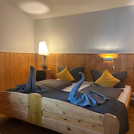 Simone'S Platzerl - Inklusive Taeglichem Freien Eintritt Tauern Spa - Nur 5 Gehminuten, Sommerkarte, Privatem Garten Mit Schwimmteich, Grill Und Saunabereich 3* Kaprun