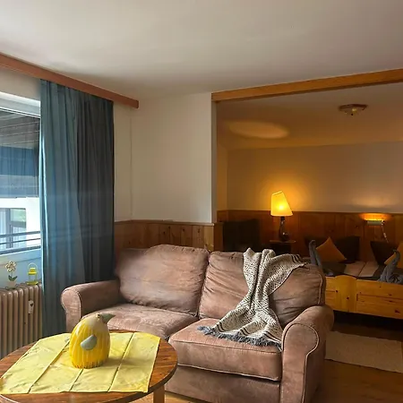 Guest house Simone'S Platzerl - Inklusive Taeglichem Freien Eintritt Tauern Spa - Nur 5 Gehminuten, Sommerkarte, Privatem Garten Mit Schwimmteich, Grill Und Saunabereich 3*