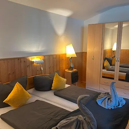 Simone'S Platzerl - Inklusive Taeglichem Freien Eintritt Tauern Spa - Nur 5 Gehminuten, Sommerkarte, Privatem Garten Mit Schwimmteich, Grill Und Saunabereich Guest house Kaprun