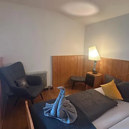 Guest house Simone'S Platzerl - Inklusive Taeglichem Freien Eintritt Tauern Spa - Nur 5 Gehminuten, Sommerkarte, Privatem Garten Mit Schwimmteich, Grill Und Saunabereich