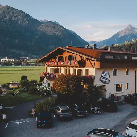 Simone'S Platzerl - Inklusive Taeglichem Freien Eintritt Tauern Spa - Nur 5 Gehminuten, Sommerkarte, Privatem Garten Mit Schwimmteich, Grill Und Saunabereich Guest house Kaprun