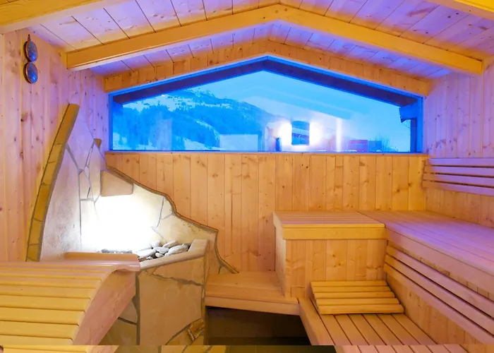Simone'S Platzerl - Inklusive Taeglichem Freien Eintritt Tauern Spa - Nur 5 Gehminuten, Sommerkarte, Privatem Garten Mit Schwimmteich, Grill Und Saunabereich Guest house