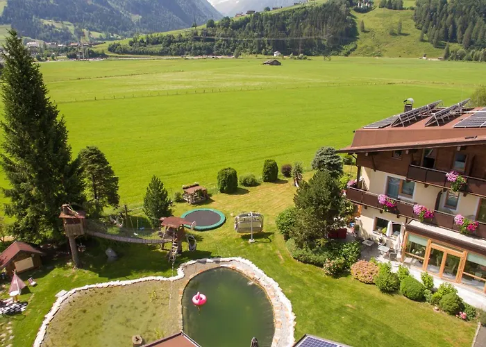 Simone's Platzerl - Inklusive Taeglichem Freien Eintritt Tauern - Nur 5 Gehminuten, Sommerkarte, Privatem Garten Mit Schwimmteich, Grill Und Saunabereich بيت ضيافة