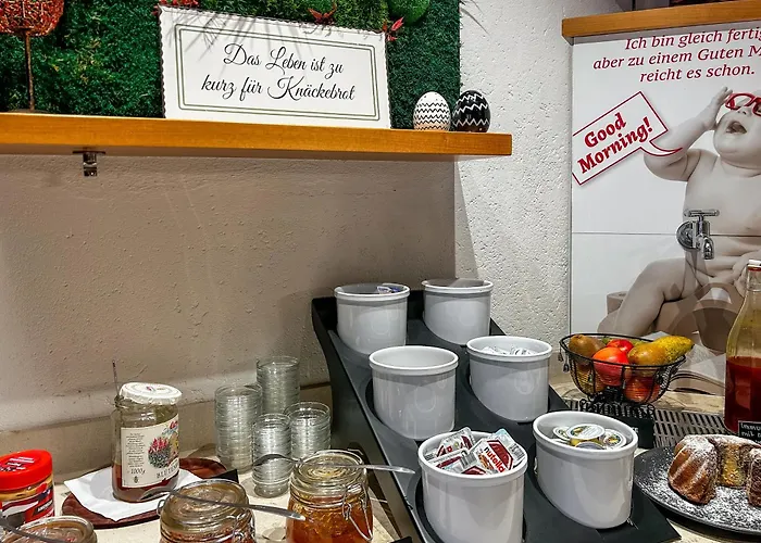 Simone'S Platzerl - Inklusive Taeglichem Freien Eintritt Tauern Spa - Nur 5 Gehminuten, Sommerkarte, Privatem Garten Mit Schwimmteich, Grill Und Saunabereich